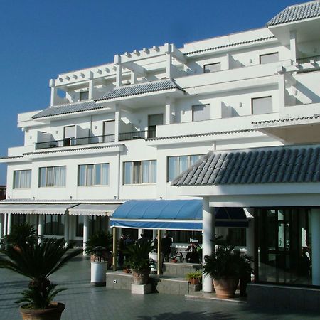 Hotel Sakura Torre del Greco Kültér fotó