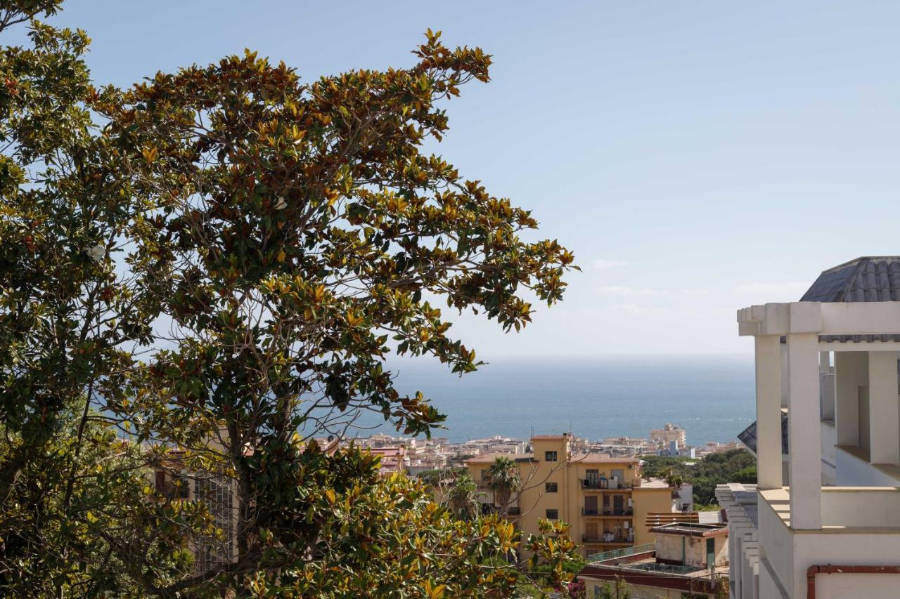 Hotel Sakura Torre del Greco Kültér fotó