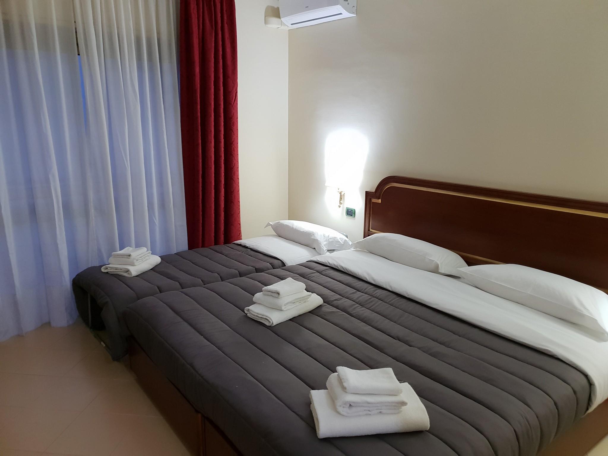 Hotel Sakura Torre del Greco Kültér fotó